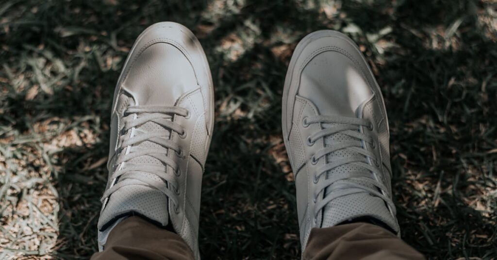 Best Ways to Pick Right Footwear for Hot Weather in India